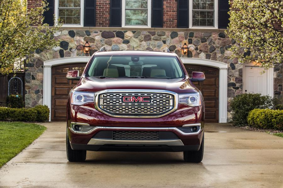  GMC Acadia Denali 2016 года  (фото 25 из 33)